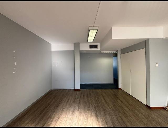 190M² OFFICE TO LET IN WESTVILLE